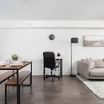 Practical Condo Downtown 3 Beds Uoft